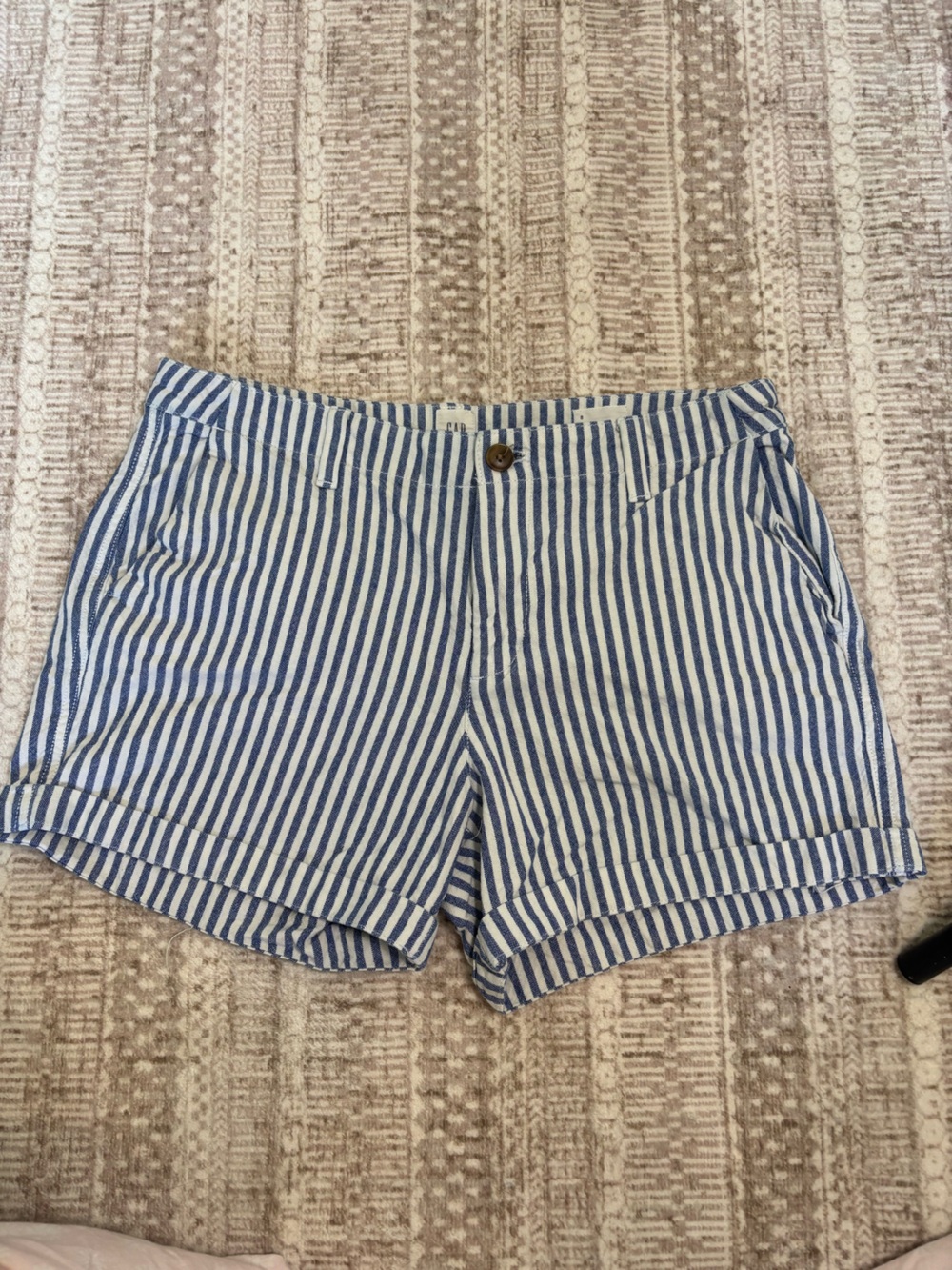 GAP City Short Women’s Blue/White Striped Cuffed Chino Shorts Size 8